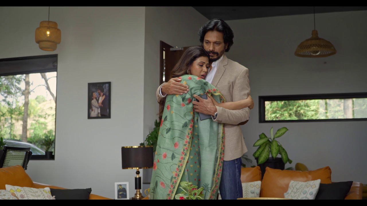 Maaya Ka Saaya (2000) WEBRip Hindi 720p x264 AVC AAC 2.0 ESub.mkv.0004